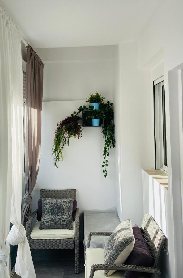 Arenales Beach Boutique Apartment 아레날레스 델 솔 외부 사진