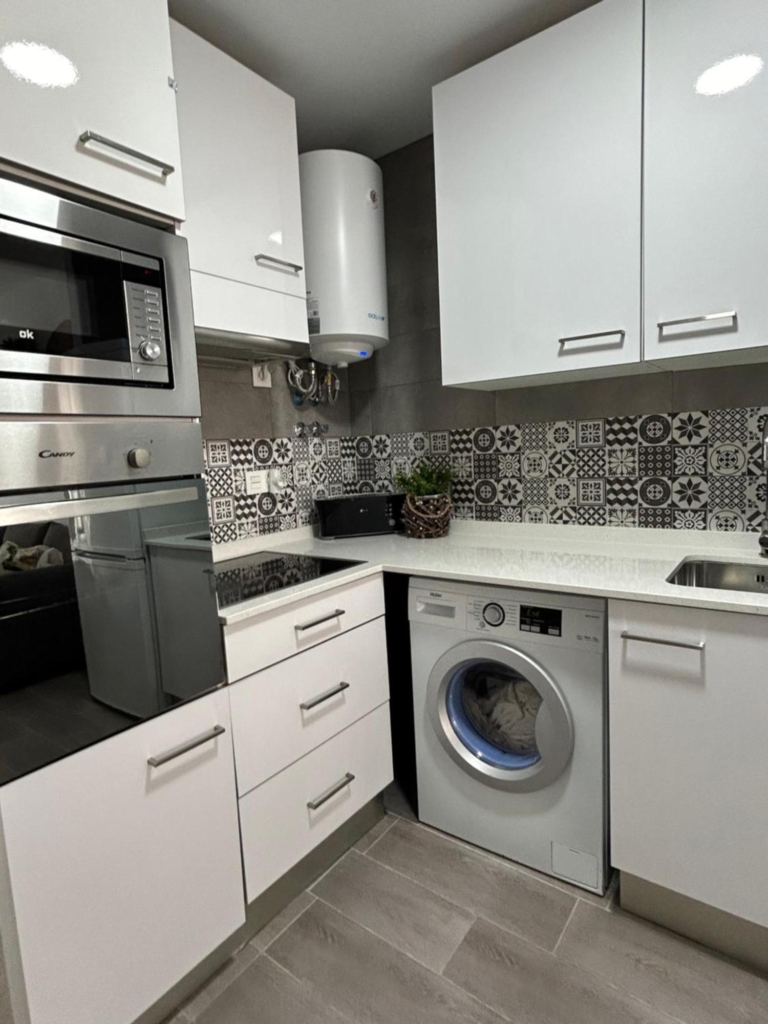 Arenales Beach Boutique Apartment 아레날레스 델 솔 외부 사진