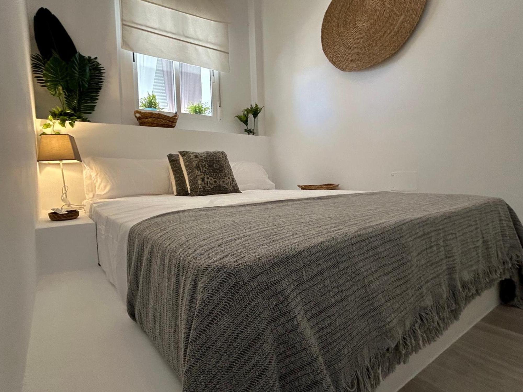 Arenales Beach Boutique Apartment 아레날레스 델 솔 외부 사진