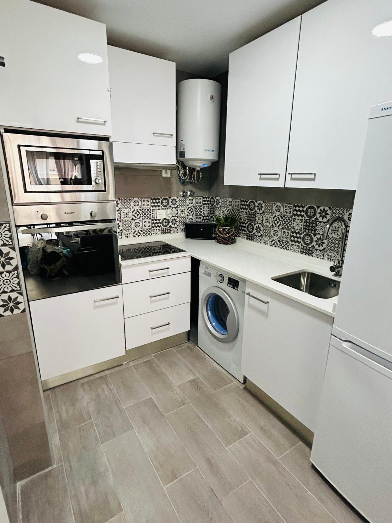 Arenales Beach Boutique Apartment 아레날레스 델 솔 외부 사진