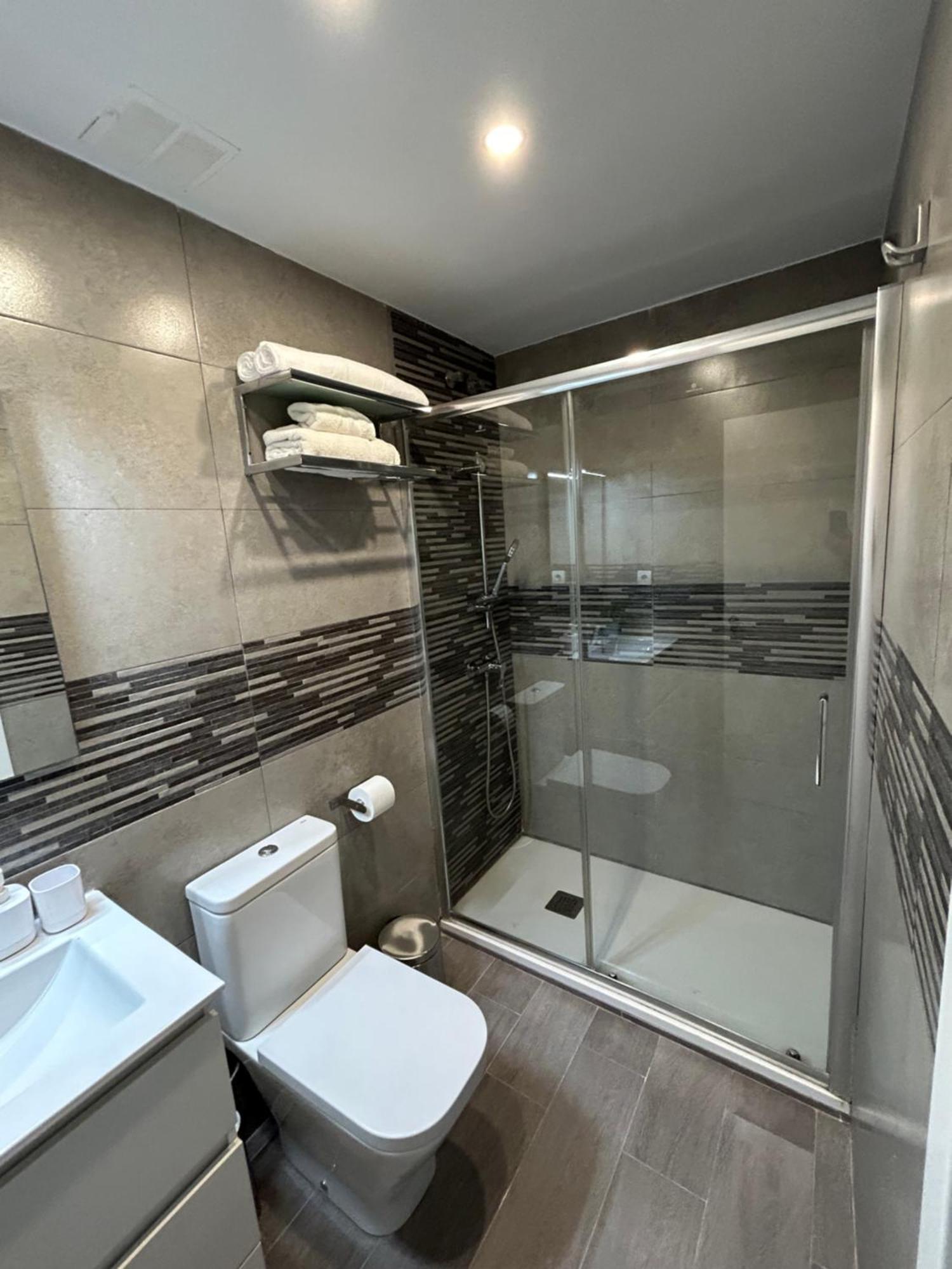 Arenales Beach Boutique Apartment 아레날레스 델 솔 외부 사진