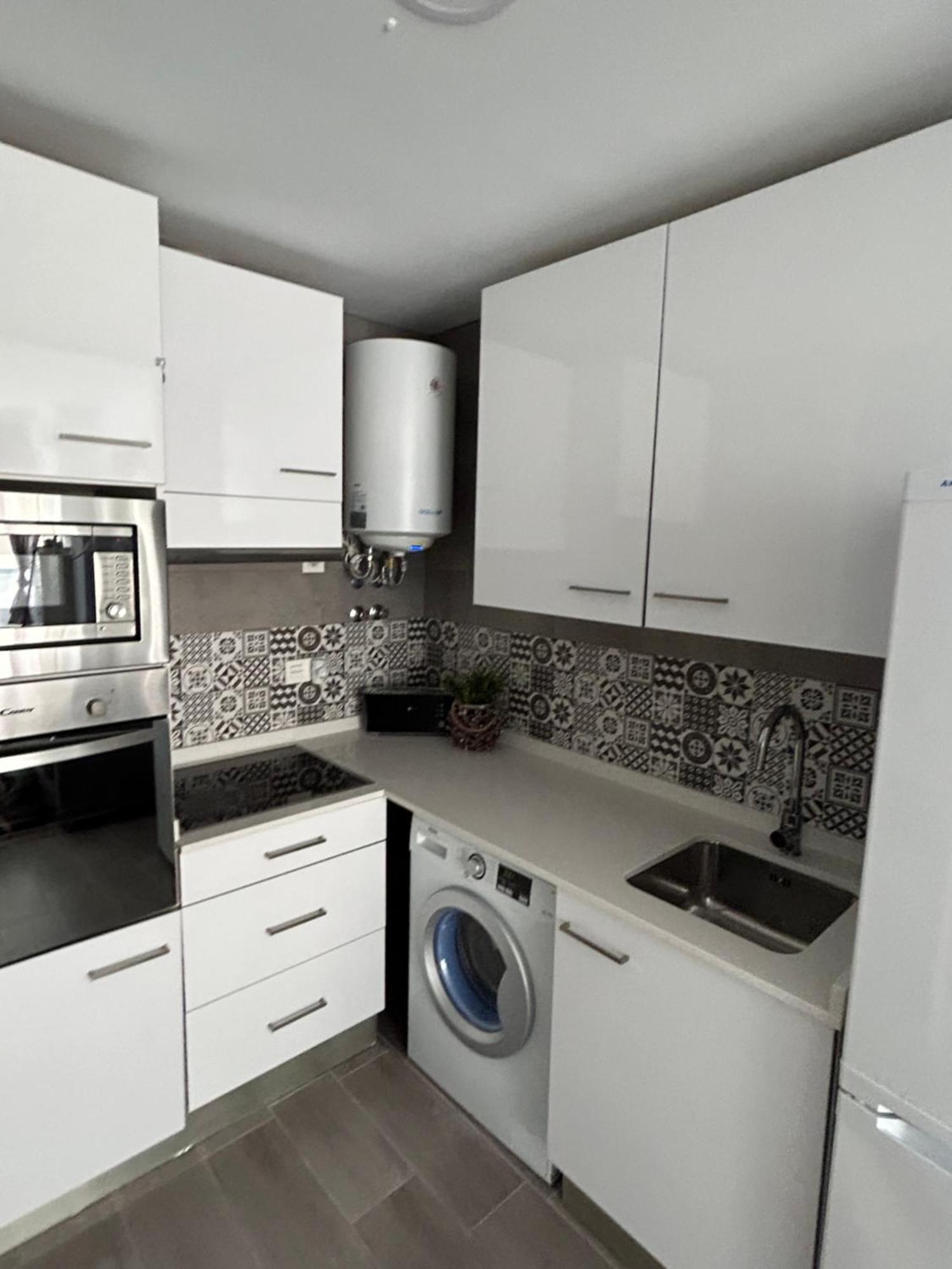 Arenales Beach Boutique Apartment 아레날레스 델 솔 외부 사진