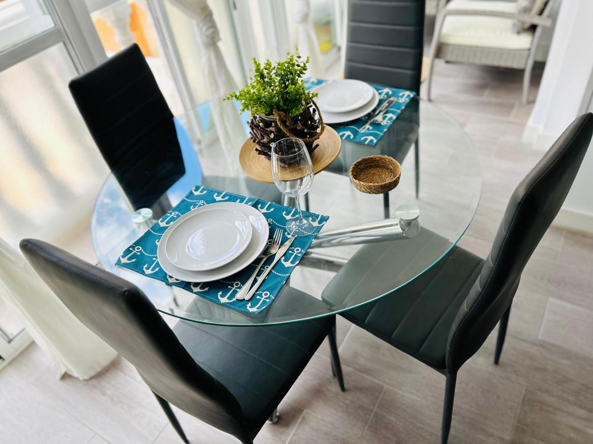 Arenales Beach Boutique Apartment 아레날레스 델 솔 외부 사진