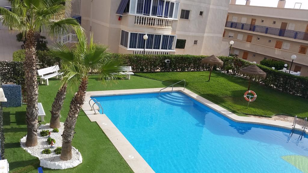 Arenales Beach Boutique Apartment 아레날레스 델 솔 객실 사진